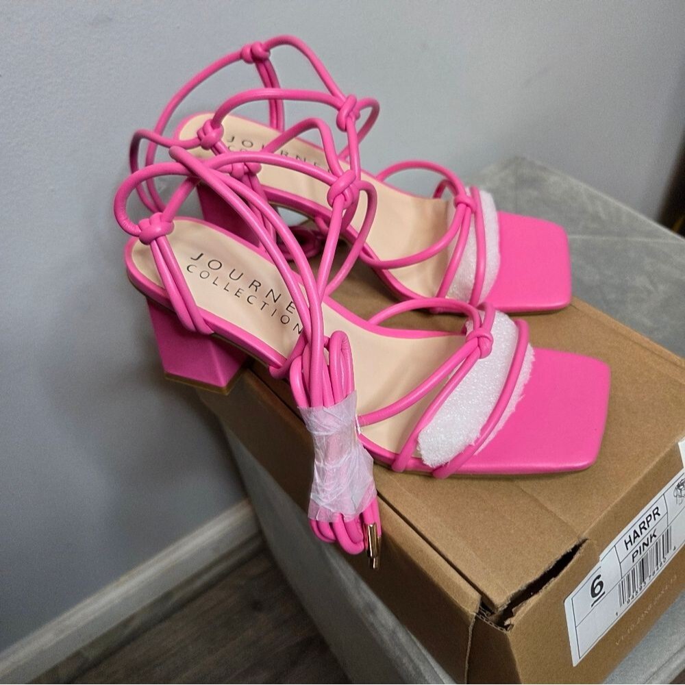 Journee Collection Harper Pink Strappy Heels, Sz 6, Nib